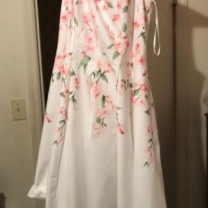 White V Neck Floral Dress